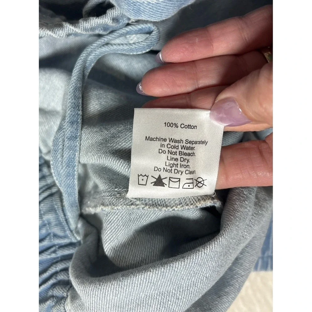 Women's XXL Earthbound light denim elastic waist drawstring pull on shorts. NWT.